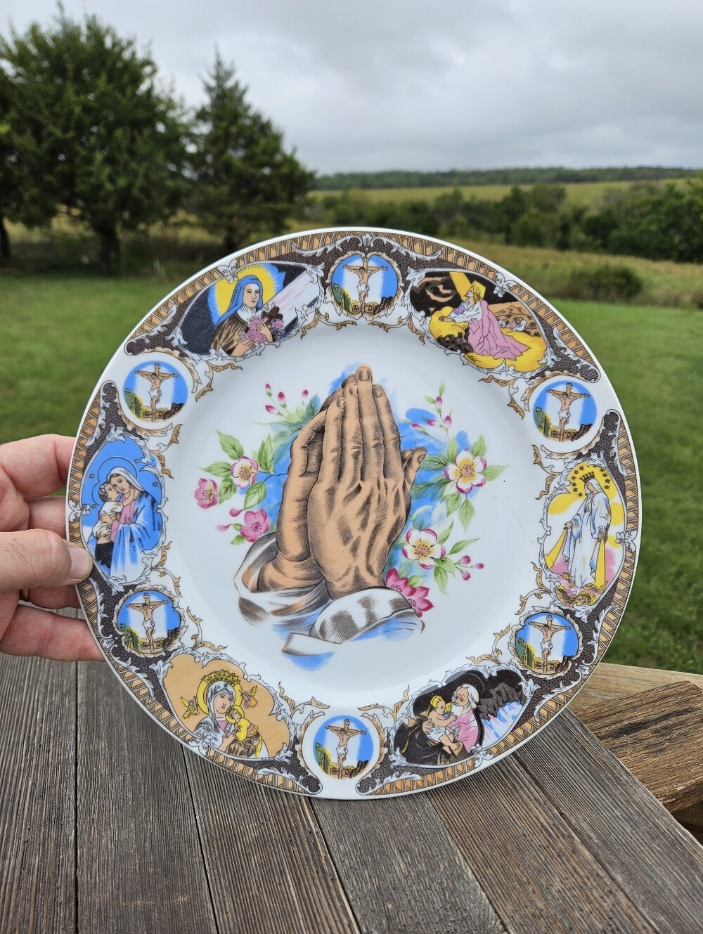 Vtg Artmark Japan Praying Hands Collector Plate Religious Jesus Mary Catholic 10